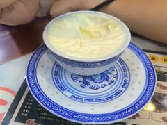 -广信牛奶甜品世家(台东店)