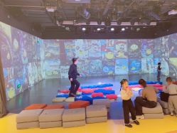 -小鸡哆哆故事屋·儿童乐园(嘉里城店)