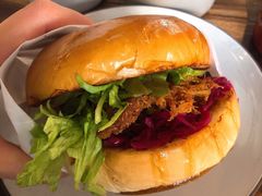 手撕猪肉汉堡-RAC BAR(安福路店)