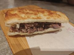 -高玛纳驴肉火烧(一世界店)