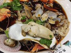 -老东镇啤酒屋海鲜加工·蒸汽海鲜·海鲜烧烤(台东店)