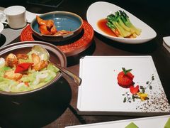 -江上荟·创意中国菜(绿地缤纷城店)