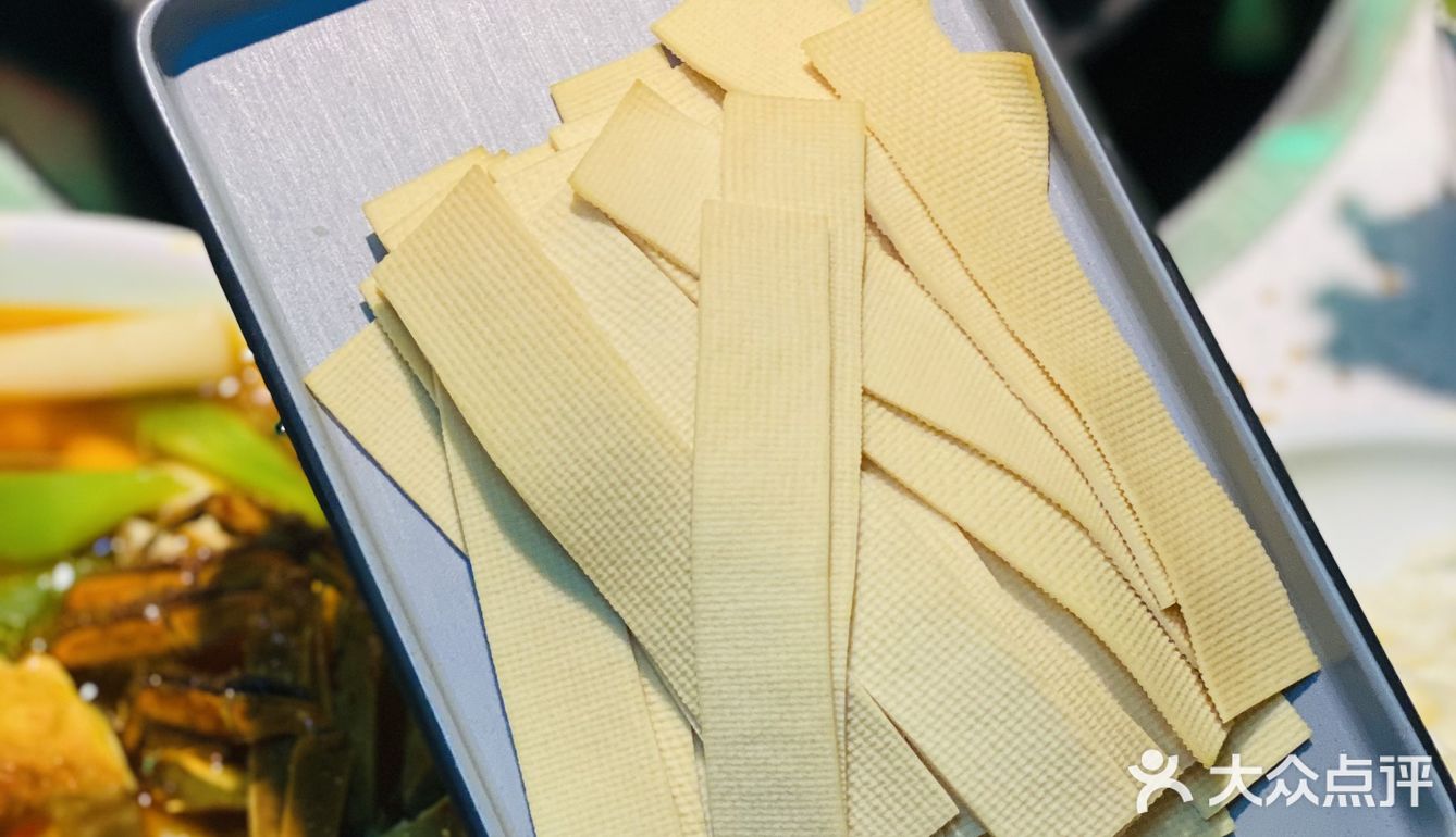 沪小胖重磅推出的羊骨棒火锅也太适合这个秋冬了‼️