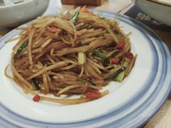 米椒小炒土豆丝-宏状元现熬粥·京味菜(黄寺大街店)