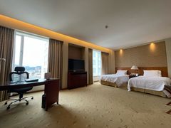 -汕尾巴黎半岛酒店