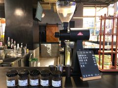 -LIN COFFEE CO(龙珠达店)