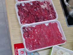 -杨老板·海鲜集市火锅·鲜切牛肉(中防万宝店)