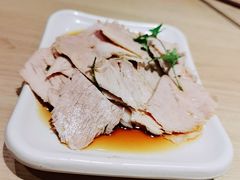 特色肘肉-亮亮拉面(师范路店)