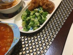 -蜈支洲岛珊瑚酒店临海阁中餐厅