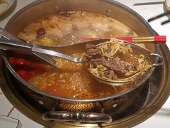 -牛人日志·鲜牛肉骨汤火锅(万科里瑧店)