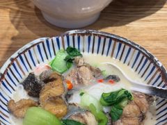 招牌梭边鱼粉-鲜越鲜鱼粉(财富购物中心店)