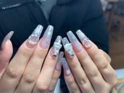 -星辰·新中式美甲美睫工作室