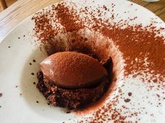 巧克力慕斯配黑巧克力雪糕-BOR Eatery(安福路店)