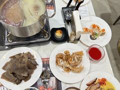-金马门国际美食百汇(珞喻路店)