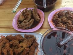 -爆炸头阿姨小四川正宗川味小吃(无任何分店)