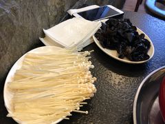 -湘肠香火锅店(团结湖店)