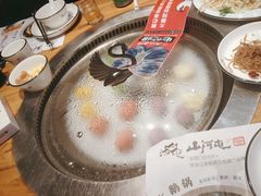 -山河屯铁锅炖·非遗东北菜(南山店)