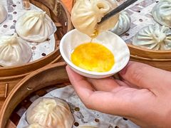 -莱莱小笼·乔艾