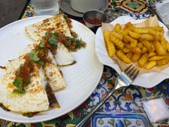 -LESCEDARS Brasserie Bistro香柏树