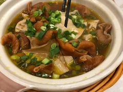 肥肠炖豆腐百叶-庆余楼·用心与食材·特色菜&灶头面(仙蠡墩店)