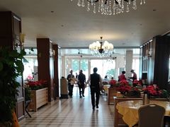 -鹏城人家海鲜酒家·23年老字号(较场尾店)