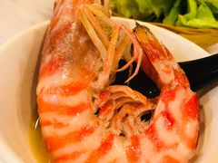 -鲜入围煮花胶鸡海鲜火锅