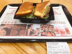 -The Habit Burger Grill 哈比特汉堡(爱琴海店)