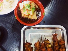 -识途抓饭馕坑肉烤羊排(圣果名苑店)