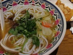 -鑫花溪牛肉米粉(人民广场店)