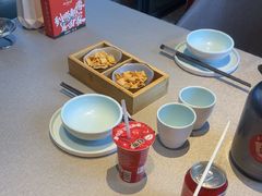 -有红鸡毛店·川菜(建设路店)