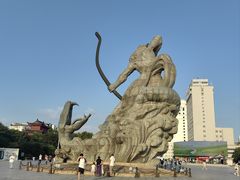 -巴陵广场