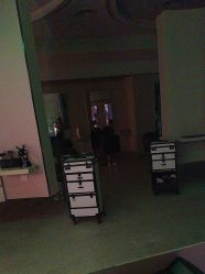 -Mentor Hair Salon