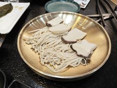 -臻牛烤肉