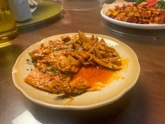 -川流不息·地道川菜·小龙虾(松东路店)