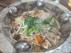 -姚记抚仙湖石锅鱼庄