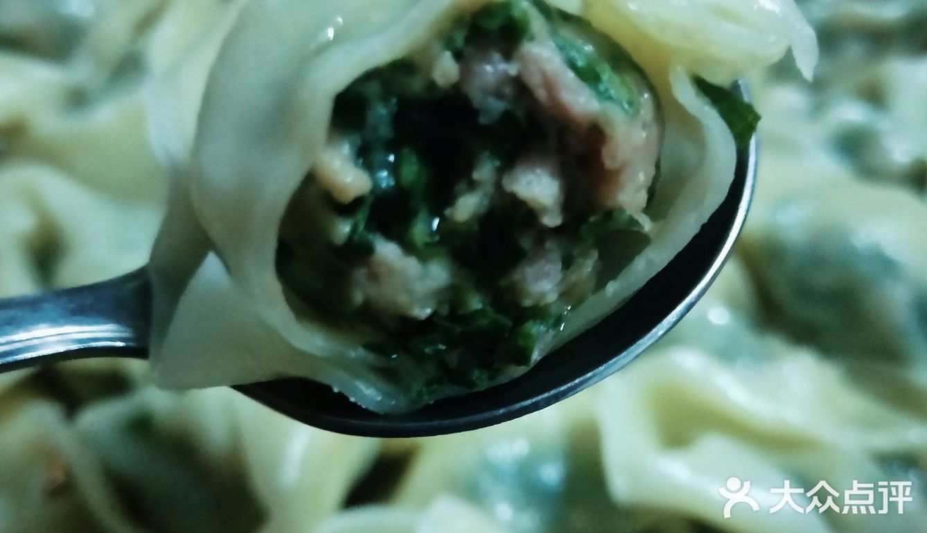 做馄饨馅别有一股好吃的层次感，欢喜的朋友可尝试一下