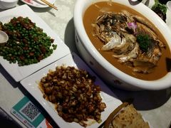 -阿三鱼头泡饼·家常菜