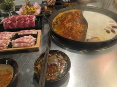 -鹿鸣山草本茶香火锅(园西路店)