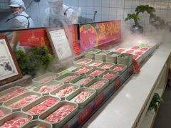 -四囍码头海鲜烧烤自助火锅(外滩南京东路悦荟广场店)