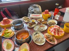 -四囍码头海鲜烧烤自助火锅(外滩南京东路悦荟广场店)