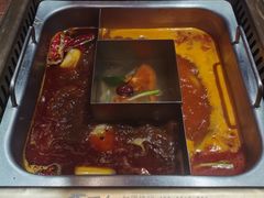 -东巴人鱼豆花火锅(幸福街店)