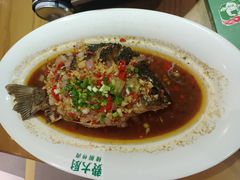 -费大厨辣椒炒肉(黄兴中心广场店)