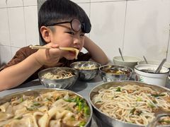 -正宗杨记普洱酸醋米线(总店)