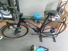 -道路口单车爱瓦士dahon大行