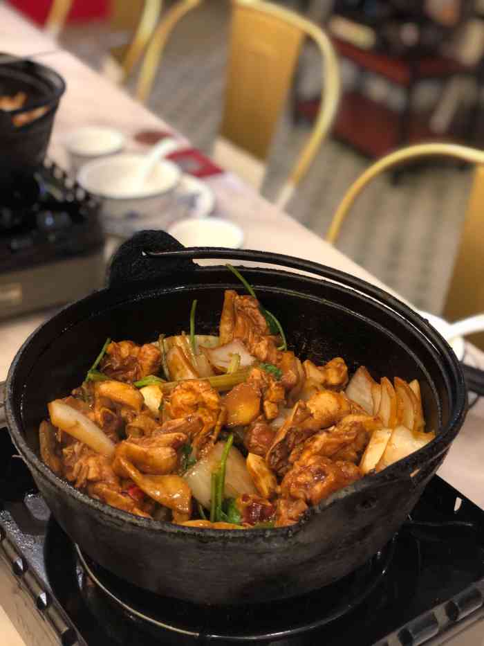 了自己的好调料环境两边挂著深圳的旧照我也不知道啥意思没感觉有情怀