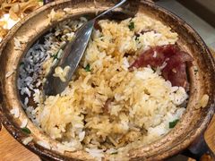 腊肉煲仔饭-周锦记广式餐厅