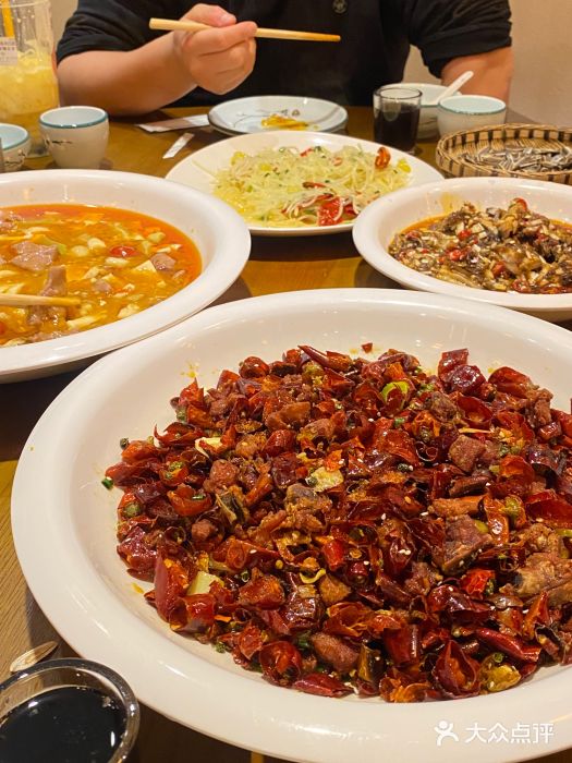 泡椒食堂辣子鸡图片