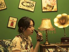 -贺加贝化妆美甲培训学校