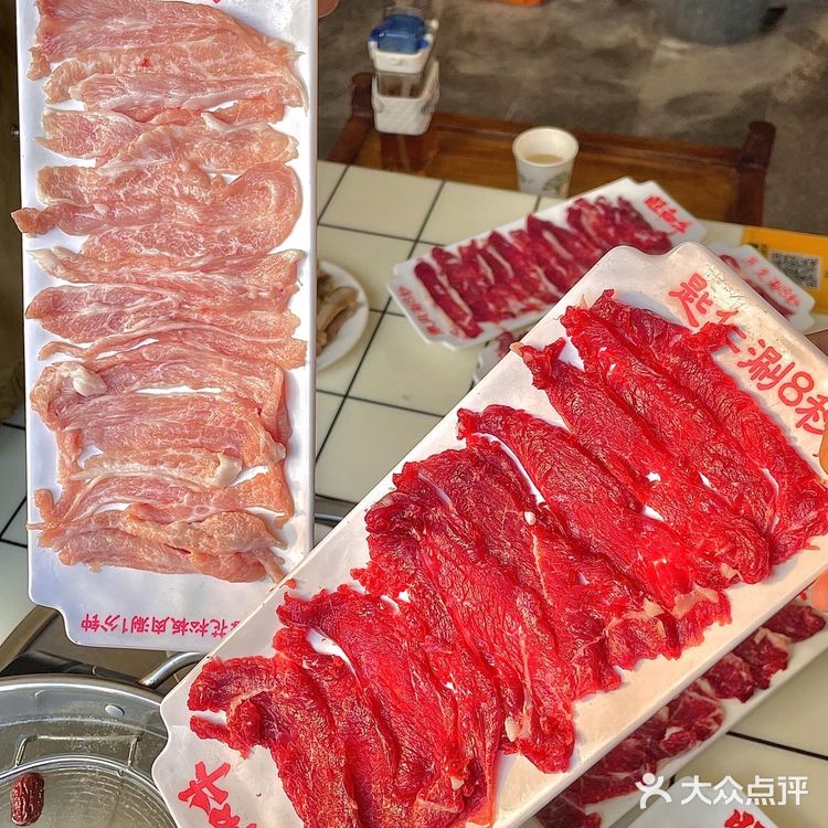 在广州的全牛宴潮汕牛肉火锅真的把人香迷糊～