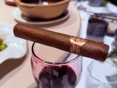 -八府香鸭·啫啫煲(华山路店)